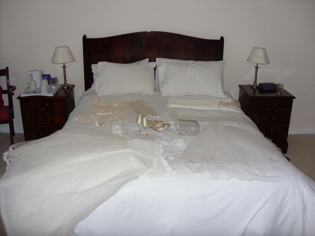 Rounceval House Hotel Chipping Sodbury Buitenkant foto
