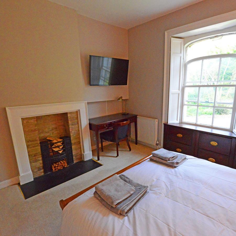 Rounceval House Hotel Chipping Sodbury Buitenkant foto